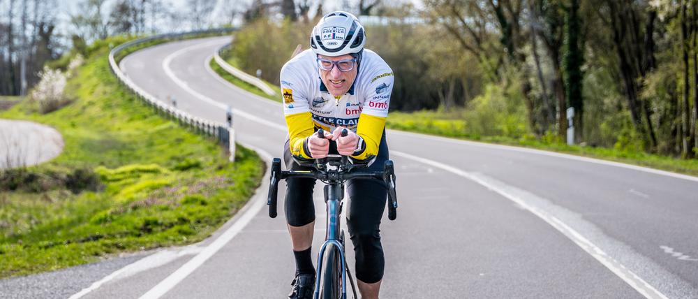 „Ich würde auch jedem davon abraten, sowas zu machen“: Claus-Henning Schulke will 5000 Kilometer in 10 Tagen schaffen.