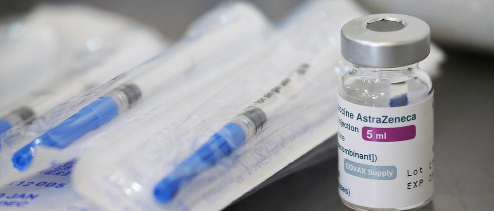 FILE PHOTO: A vial with the AstraZeneca coronavirus disease (COVID-19) vaccine is pictured at a hospital in Tbilisi, Georgia March 15, 2021. REUTERS/Irakli Gedenidze/File Photo