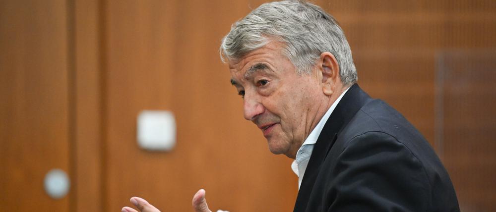 In Erklärungsnot. Wolfgang Niersbach, früherer DFB-Präsident.