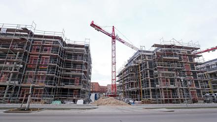 In Brandenburg fehlen Sozialwohnungen. EIne Baustelle in Potsdam.   