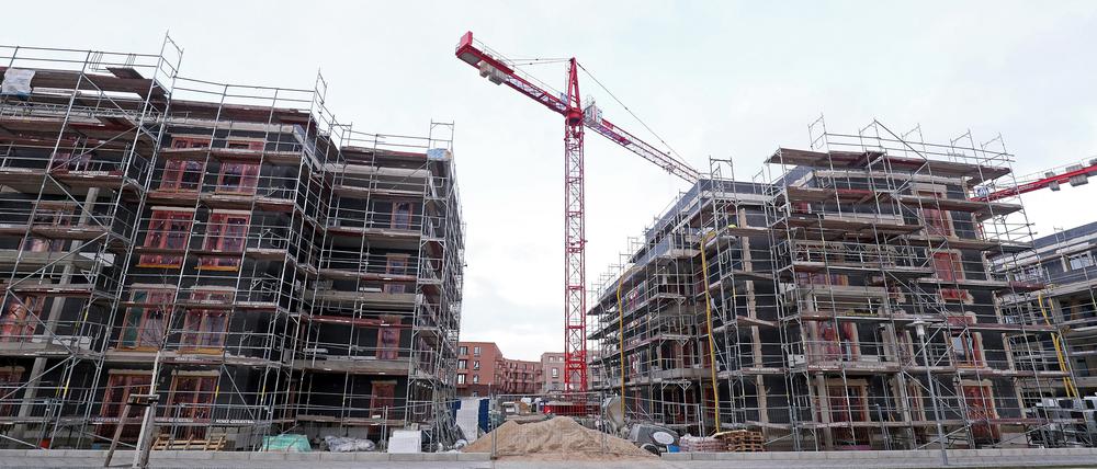 In Brandenburg fehlen Sozialwohnungen. EIne Baustelle in Potsdam.