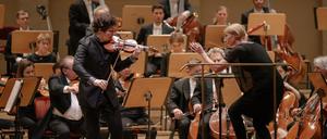 Augustin Hadelich spielt Brahms’ Violinkonzert, Joana Mallwitz dirigiert das Konzerthausorchester.