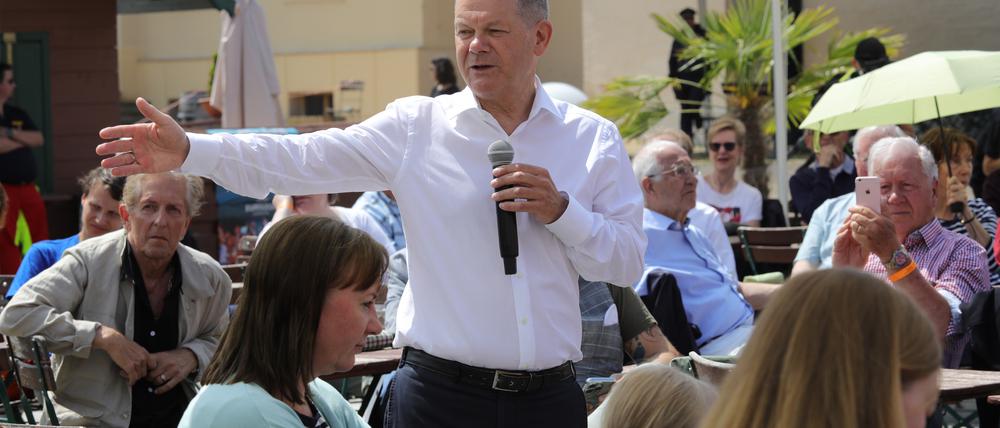 Die SPD lud zum Wahlkreisgespräch mit Bundeskanzler Olaf Scholz und Europakandidatin Marie Glißmann ins Krongut Bornstedt.