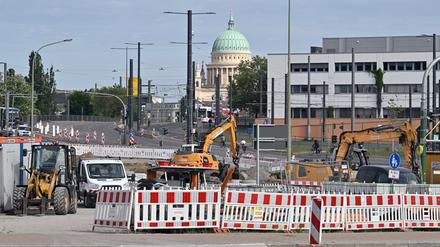 Das Leipziger Dreieck bleibt weiterhin Großbaustelle im Potsdamer Starßenverkehr .