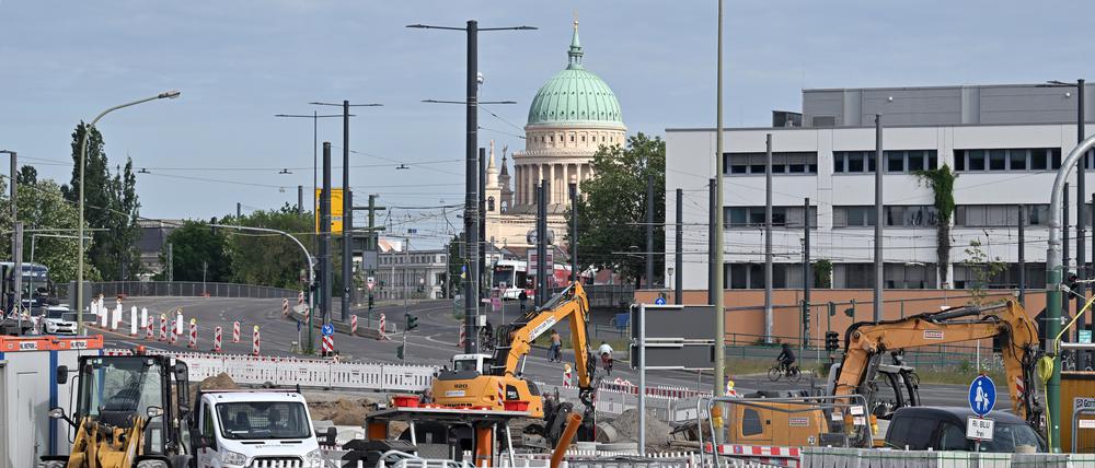 Das Leipziger Dreieck bleibt weiterhin Großbaustelle im Potsdamer Starßenverkehr .