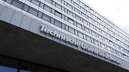 Das Hauptgebäude der Technischen Universität Berlin an der Straße des 17. Juni. 