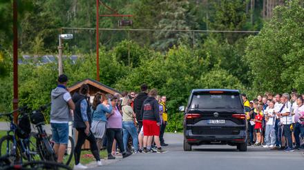 Das DFB-Team wurde am Sonntag von Fans freudig empfangen. 