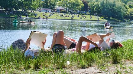 Ende Mai und Bücher lesen- was gibt es Schöneres?