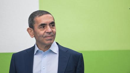 2023, Hessen, Marburg: Ugur Sahin, Mitgründer und Vorstandsvorsitzender von Biontech, während eines Besuchs des Biontechstandortes Görzhausen