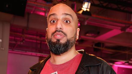 Mit dabei. Abdelkarim ist beim Start von Pfostenbruch dabei.