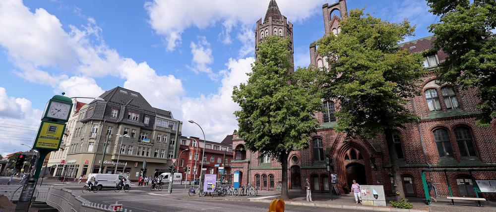 Das alte Babelsberger Rathaus an der Karl-Liebknecht-Straße.
