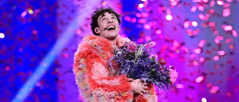 Nemo aus der Schweiz hat den diesjährigen Song Contest gewonnen.