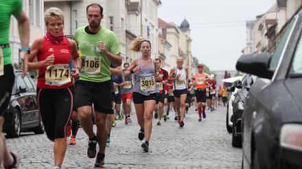 15. ProPotsdam Schlösserlauf 2018, Brandenburger straße  Foto: Manfred Thomas