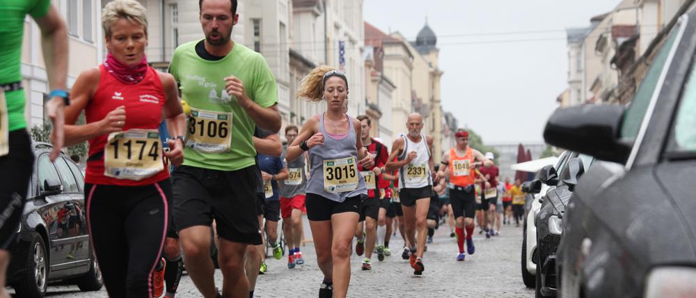 15. ProPotsdam Schlösserlauf 2018, Brandenburger straße Foto: Manfred Thomas