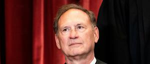 FILE PHOTO: Associate Justice Samuel Alito poses during a group photo of the Justices at the Supreme Court in Washington, U.S., April 23, 2021. Erin Schaff/Pool via REUTERS/File Photo