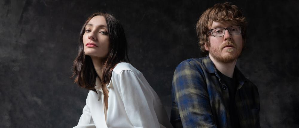 Das Liverpooler Indie-Rock-Duo King Hannah: Hannah Merrick (Gesang, Gitarre) und Craig Whittle (Gitarre)