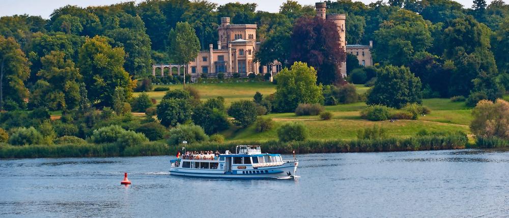  Der Tag der Grundsteinlegung für Schloss Babelsberg wird am 1. Juni gefeiert. 