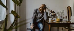 Allein zu Hause? Viele Menschen in Deutschland fühlen sich einsam.