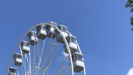 Das 35-Meter-Riesenrad: „Aber die Kabinen sind inzwischen komplett verglast, da können wir auch in der Schloßstraße Fahrstuhl fahren.“