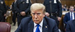 Der Ex-US-Präsident Donald Trump vor Gericht. 