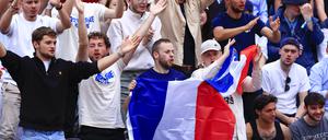 Das französische Publikum beim Grand-Slam-Turnier auf Sand gilt als laut, hitzig - und sehr patriotisch.