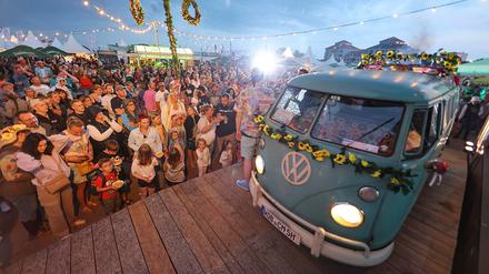 Beim Midsummer Bulli Festival dreht sich alles um den VW-Klassiker.
