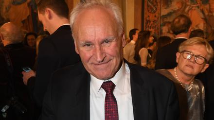 Erwin Huber, ehemaliger CSU-Vorsitzender, kommt zum Neujahrsempfang im Kaisersaal der Residenz. 