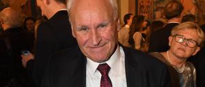 Erwin Huber, ehemaliger CSU-Vorsitzender, kommt zum Neujahrsempfang im Kaisersaal der Residenz. 