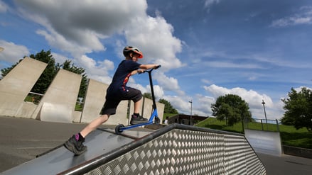 Die Skateanlage im Volkspark ist beliebt. Damit das auch in Zukunft so bleibt, wird sie derzeit umgebaut.