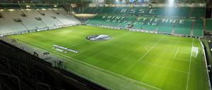 Innenansicht des Stade Geoffroy-Guichard in Saint-Etienne, Frankreich, 10. Dezember 2015.  Frankreich hat Pläne für einen islamistischen Terroranschlag auf ein Fußballspiel im Geoffroy Guichard-Stadion von Saint-Étienne während der Olympischen Spiele in diesem Sommer vereitelt.