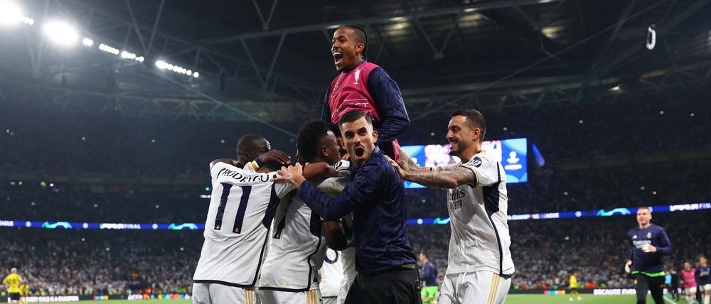 Vinicius Junior feiert sein Tor.