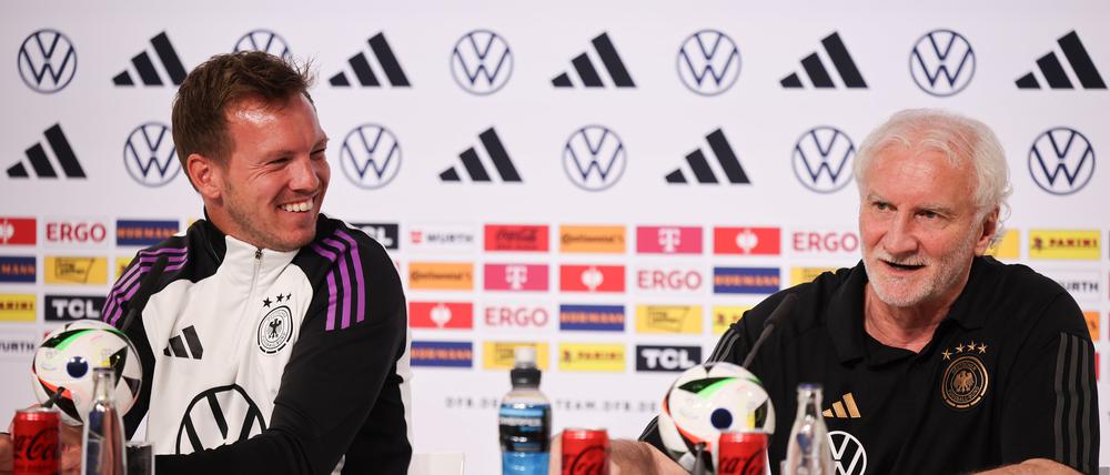 Pressekonferenz mit Bundestrainer Julian Nagelsmann (links) und Sportdirektor Rudi Völler