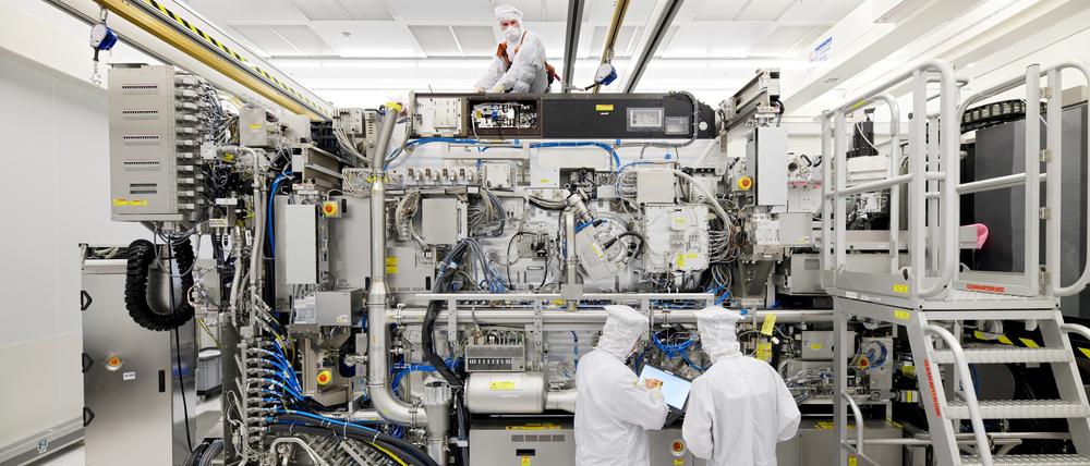ASML-Anlage: Zwei Schlüsselkunden bestellen weniger als erhofft.