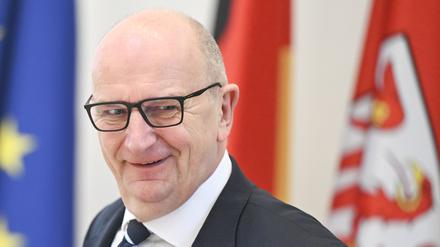 Dietmar Woidke (SPD), Ministerpräsident in Brandenburg, im Landtag Brandenburg.