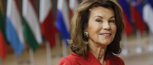 Brigitte Bierlein, damalige Bundeskanzlerin von Österreich, trifft am zweiten Tag zum Gipfel der EU-Staats- und Regierungschefs ein.