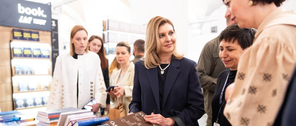 Olena Zelenska zu Gast auf dem Buchfestival Arsenal in Kiew.