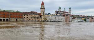 Das Hochwasser am Dienstag in Passau, wo Donau, Inn und Ilz zusammenfließen.