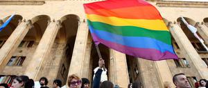 DIe LGBTQIA-Bewegung demonstriert in Tiflis.