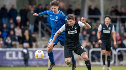 Am Sonnabend fällt die Entscheidung im Aufstiegsrennen: Entweder packt es Eric Stiller (li.) mit Hertha 03 oder Christian Gawe mit Lichtenberg 47.