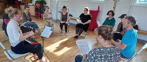 Chorleiterin Nora Zender singt mit ihrer Gruppe gern südosteuropäische Lieder. 