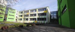 Potsdam, 16.03.2020 / Lokales / 
Rosa-Luxemburg-Schule, Aussenansicht, 
Foto: Ottmar Winter PNN 