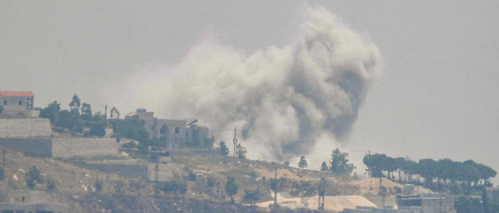 Am Mittwoch bombardierten die israelischen Streitkräfte ein Dorf im Süden Libanons.