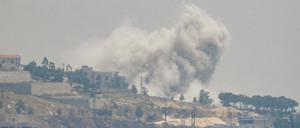 Am Mittwoch bombardierten die israelischen Streitkräfte ein Dorf im Süden Libanons.