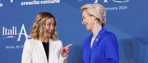 Die italienische Ministerpräsidentin Giorgia Meloni und Kommissionspräsidentin Ursula von der Leyen.