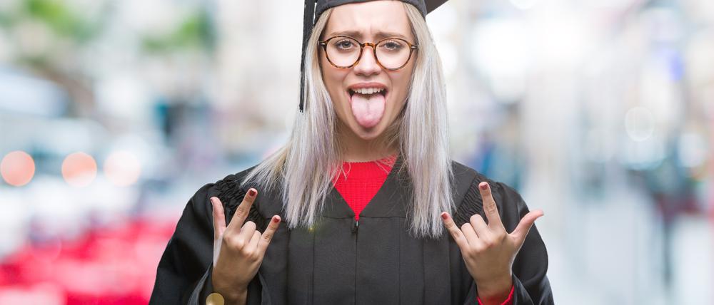 Probe den Aufstand, werde Student …