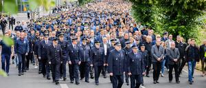 Eindrucksvolles Gedenken: Tausende Polizisten und viele weiter Bürger gedenken des getöteten Mannheimer Polizisten Rouven L.