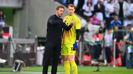 Verlässlich an seiner Seite. Bundestrainer Julian Nagelsmann hat Torhüter Neuer nach dessen Patzer gegen Griechenland offensiv den Rücken gestärkt.