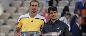 Für Alexander Zverev blieb am Ende nur die Schale für den Zweitplatzierten, den Siegerpokal staubte Carlos Alcaraz ab.