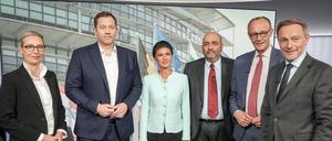 Alice Weidel (l.-r.), Fraktionsvorsitzende und Parteivorsitzende der AfD, und Sahra Wagenknecht, Parteivorsitzende vom Bündnis Sahra Wagenknecht (BSW)im Kreise aller Parteivorsitzenden.