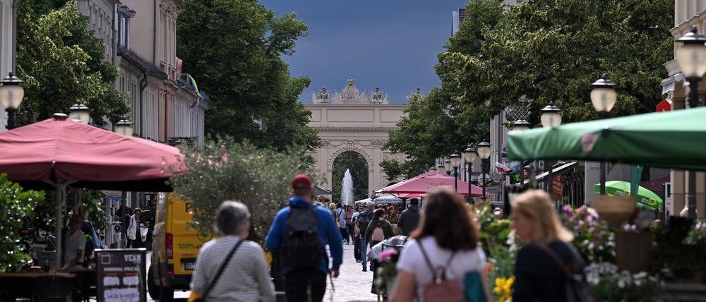 Die Brandenburger Straße in Potsdam: Die beliebte Flaniermeile in der Innenstadt.